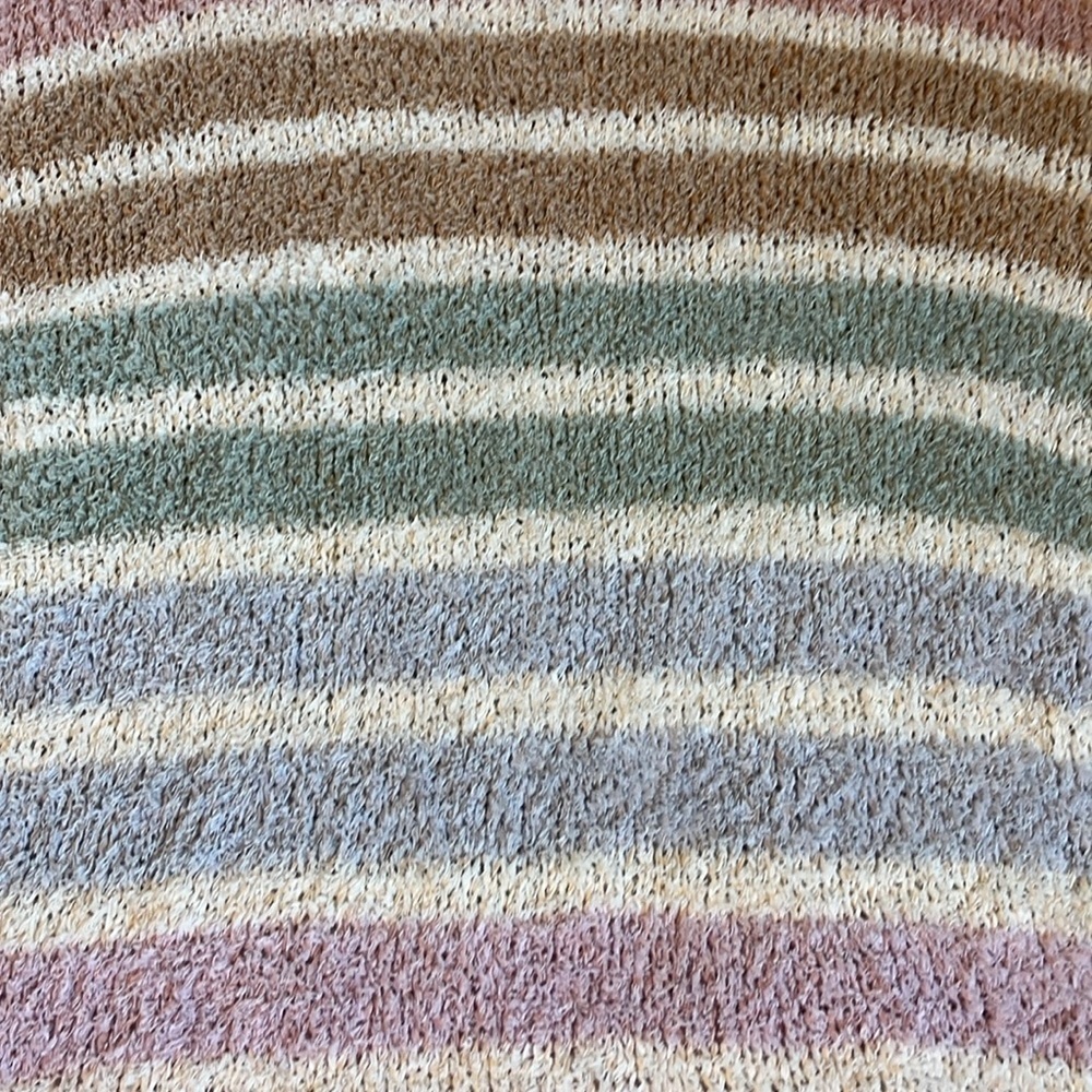 Show me your MuMU Flurry Powder Stripe Knit Sweater Size Small - Picture 3 of 8